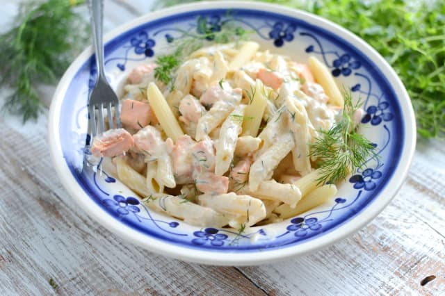 Jak przygotować penne w sosie śmietanowym, które zachwyci każdego? Jak przygotować penne w sosie śmietanowym, które zachwyci każdego?