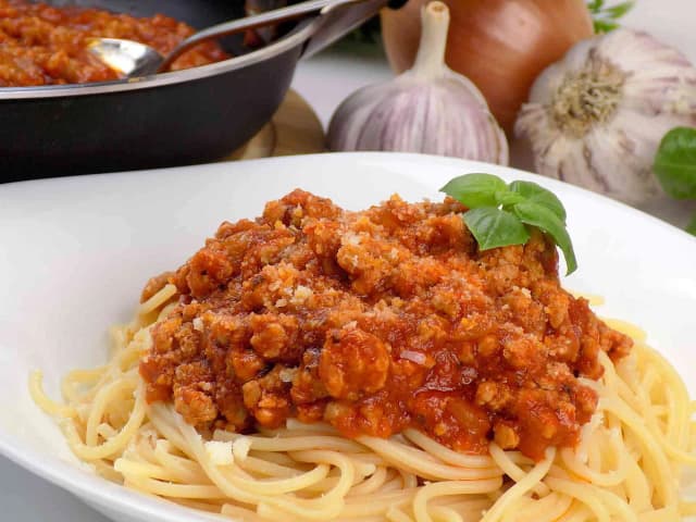 Pomysły na spaghetti, które zaskoczą Twoich bliskich i smakują wyśmienicie Pomysły na spaghetti, które zaskoczą Twoich bliskich i smakują wyśmienicie