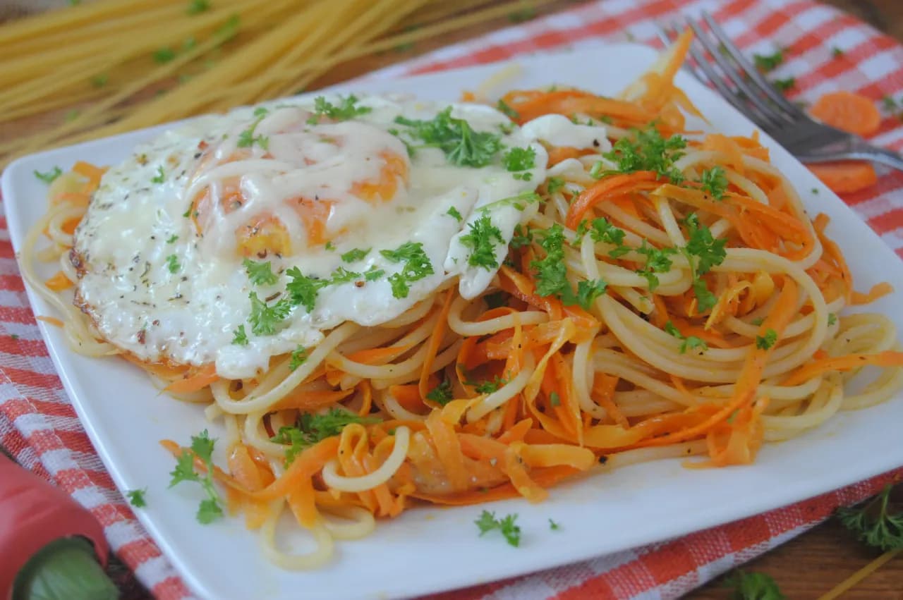 Prosty przepis na spaghetti z marchewką, który zachwyci Twoich bliskich Prosty przepis na spaghetti z marchewką, który zachwyci Twoich bliskich